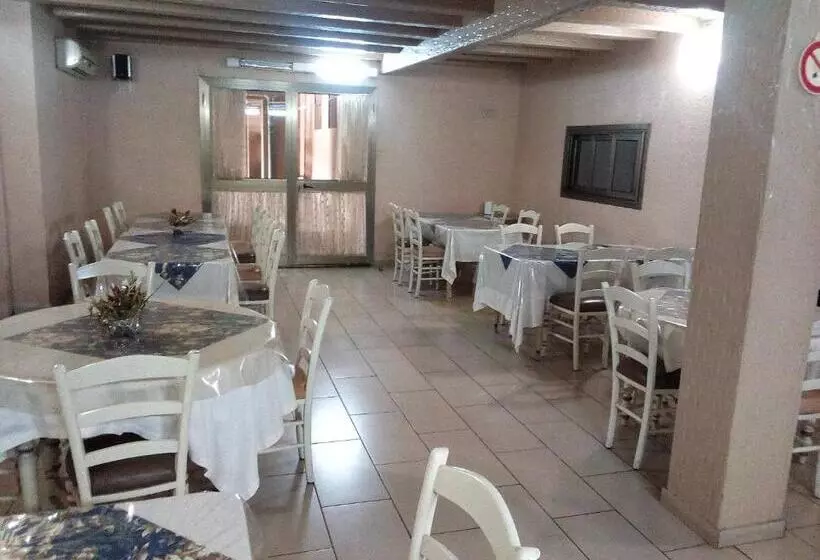 هتل Hôtel Saint Thomas