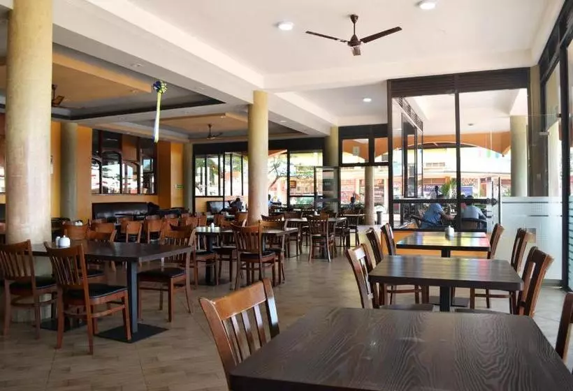 هتل Igar Plaza