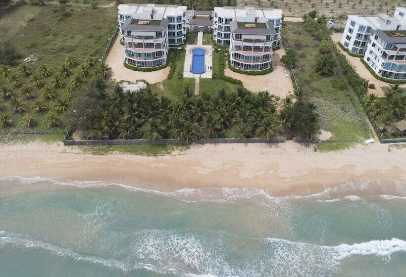 ホテル Oceanfront Condominiums  Nilaveli