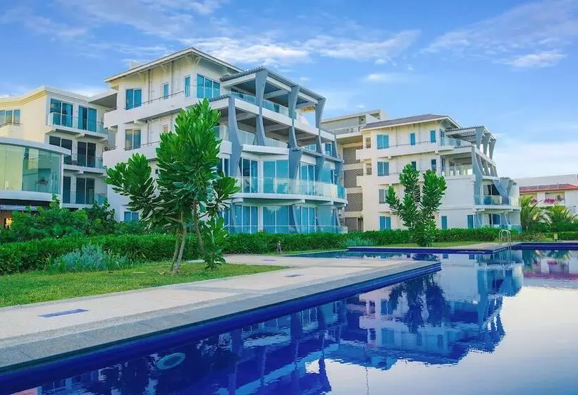 Hotelli Oceanfront Condominiums  Nilaveli