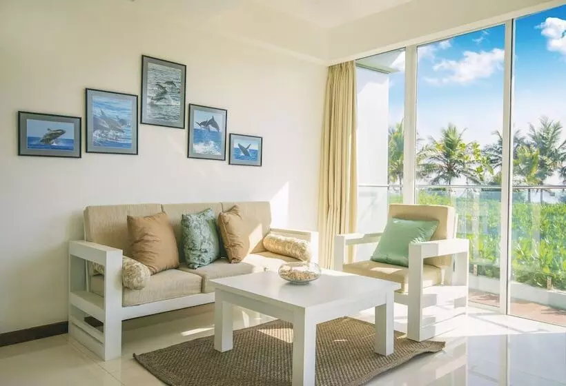 Hotelli Oceanfront Condominiums  Nilaveli