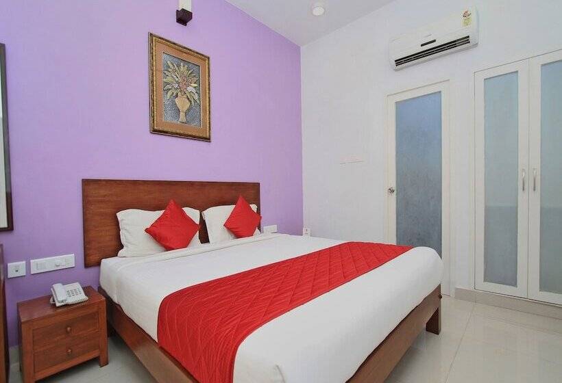 هتل Oyo 8229 Marine Drive