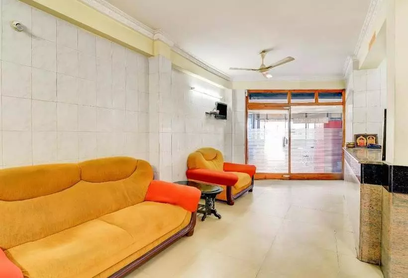 Hotelli Spot On 37793 Balaji Residency