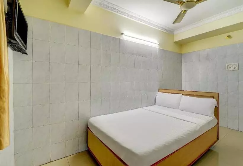 Hotelli Spot On 37793 Balaji Residency