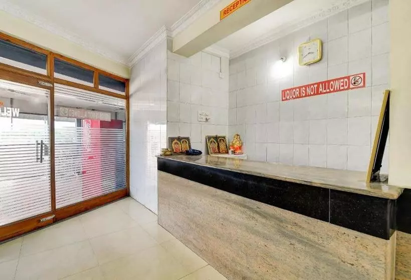 Hotelli Spot On 37793 Balaji Residency