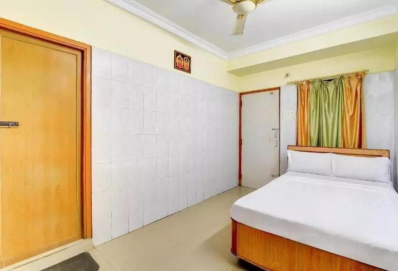 Hotelli Spot On 37793 Balaji Residency