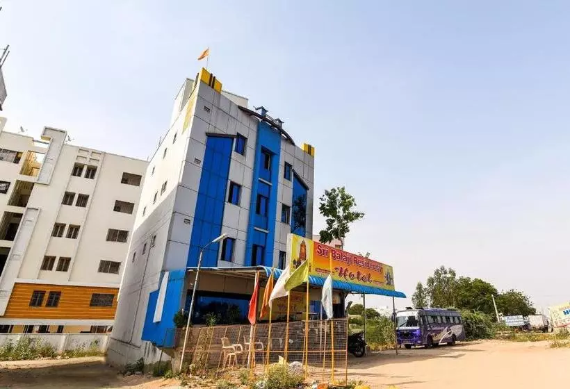 Hotelli Spot On 37793 Balaji Residency