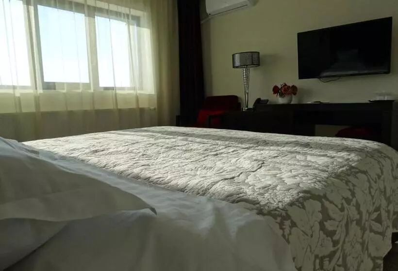 هتل Terra Iasi