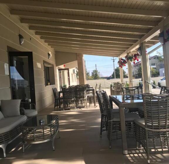 בית מלון כפרי Terra Iasi