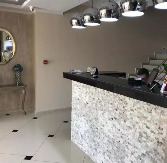 هتل Terra Iasi