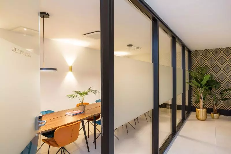 Hotelli The James Rotterdam