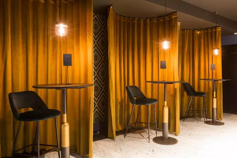 Hotelli The James Rotterdam