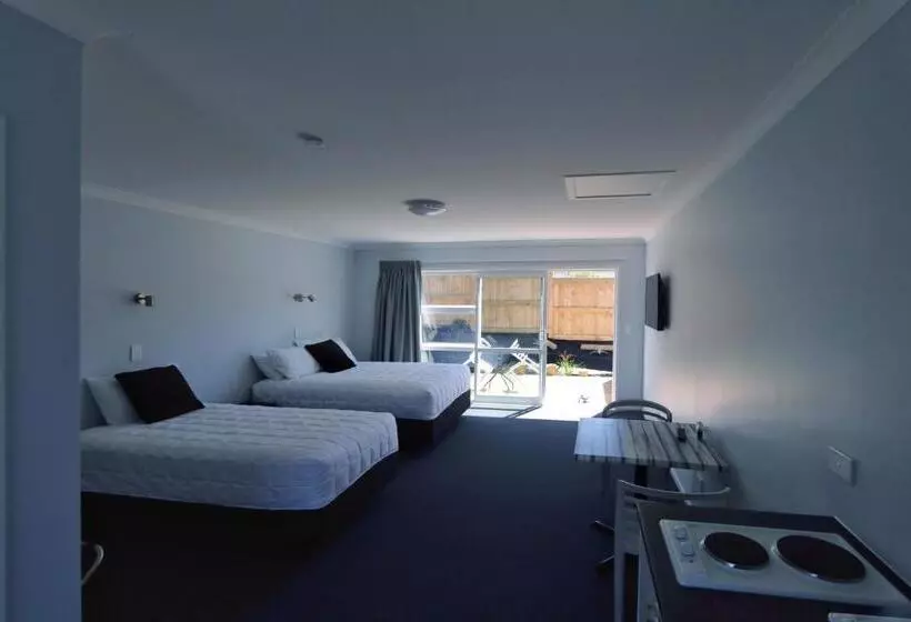 Motelli Trailblazer Studios