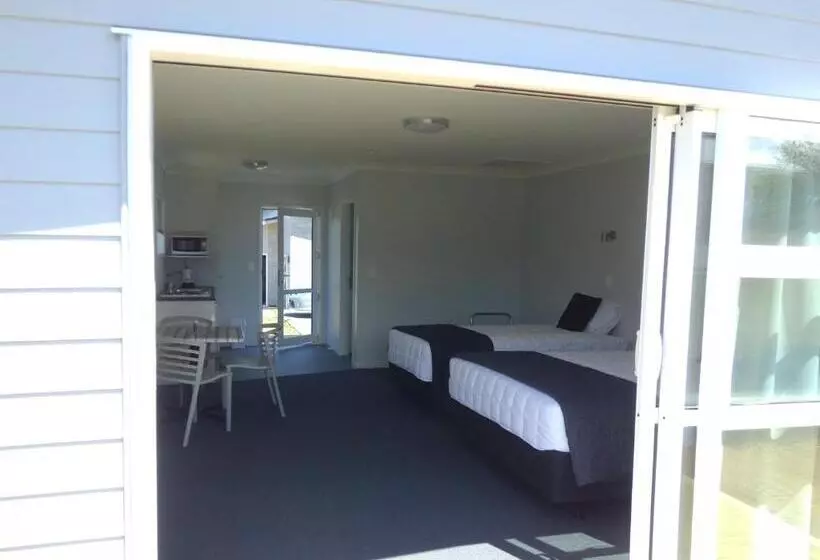 Motelli Trailblazer Studios