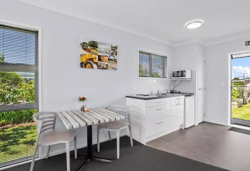 Motelli Trailblazer Studios