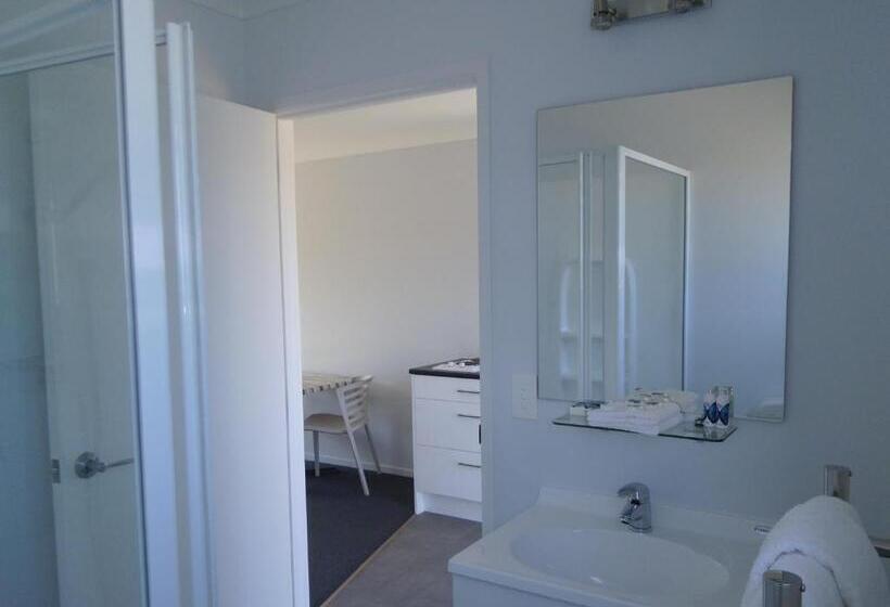 Мотель Trailblazer Studios