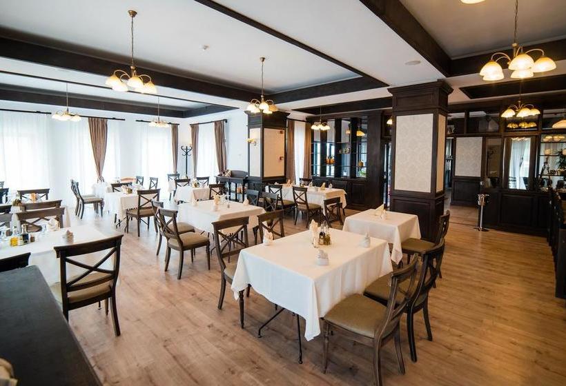 هتل Piatra Pinului Ski & Spa