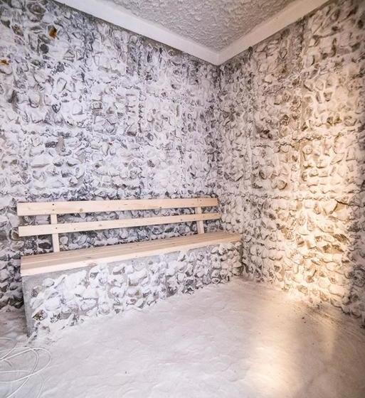 هتل Piatra Pinului Ski & Spa