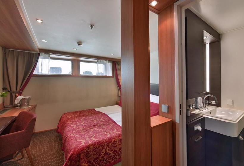 בית מלון כפרי Ships Holland  Hs Leonora  Messe  Düsseldorf