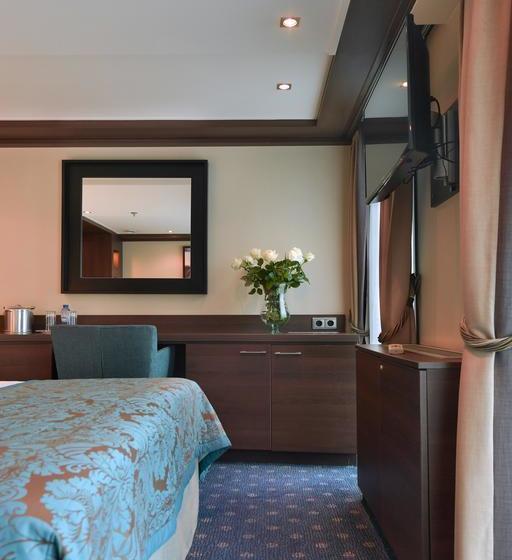 בית מלון כפרי Ships Holland  Hs Leonora  Messe  Düsseldorf