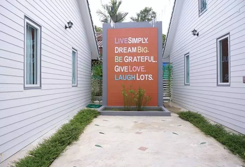 The White Village Ranong Resort