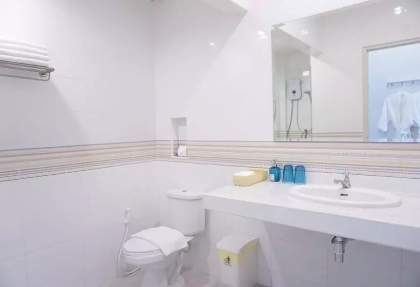 The White Village Ranong Resort