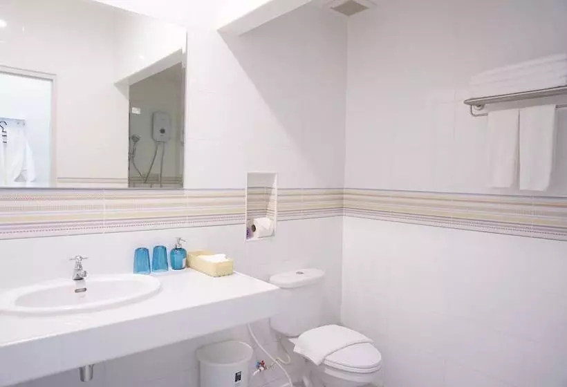 The White Village Ranong Resort