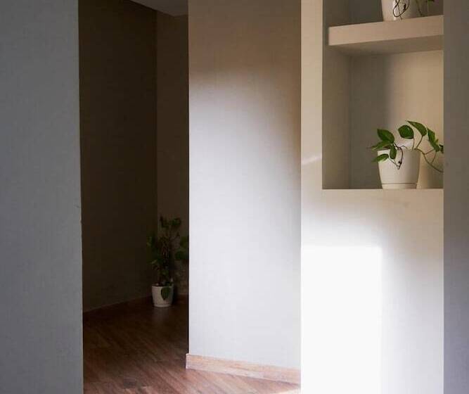 تختخواب و صبحانه 360 Hospitality