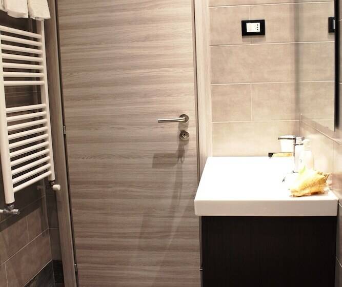 تختخواب و صبحانه Bb Tube