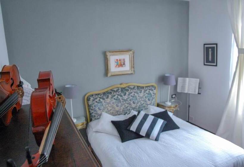 تختخواب و صبحانه Bb Tube