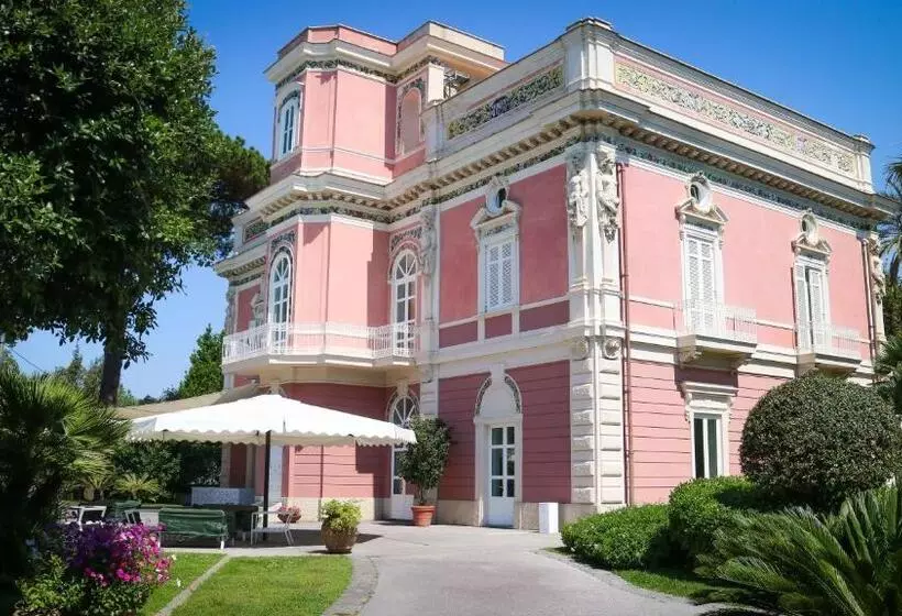 Aamiaismajoitus (B&B) Palazzo Dei Concerti