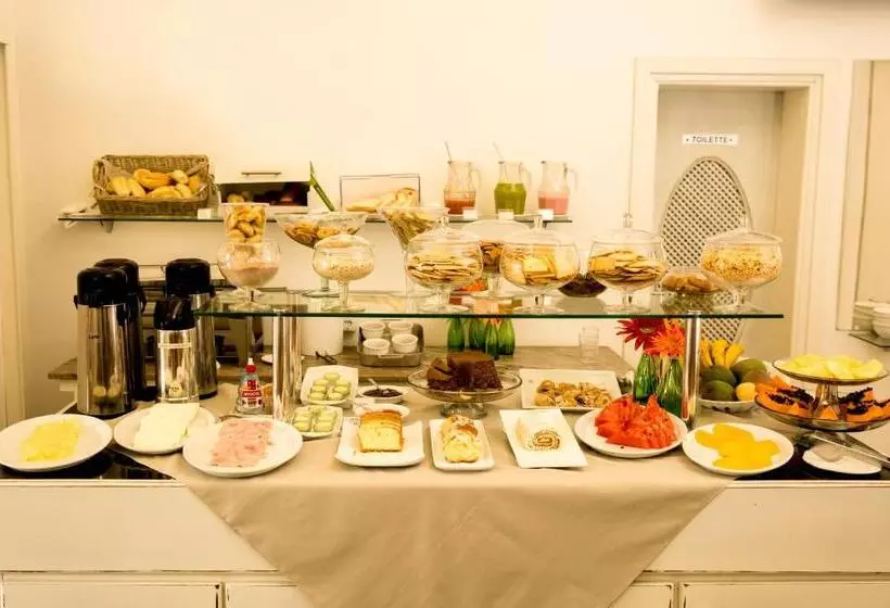 Central Plaza Hotel Tupa