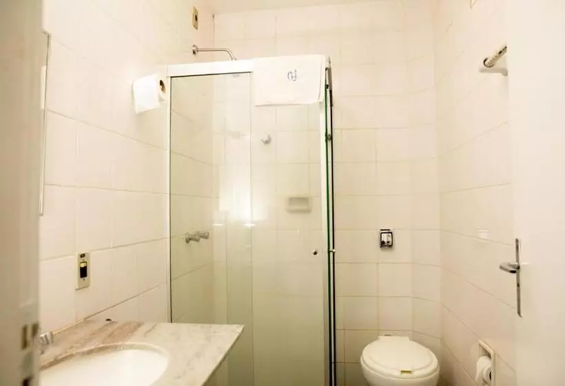 Central Plaza Hotel Tupa