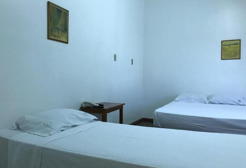 Central Plaza Hotel Tupa