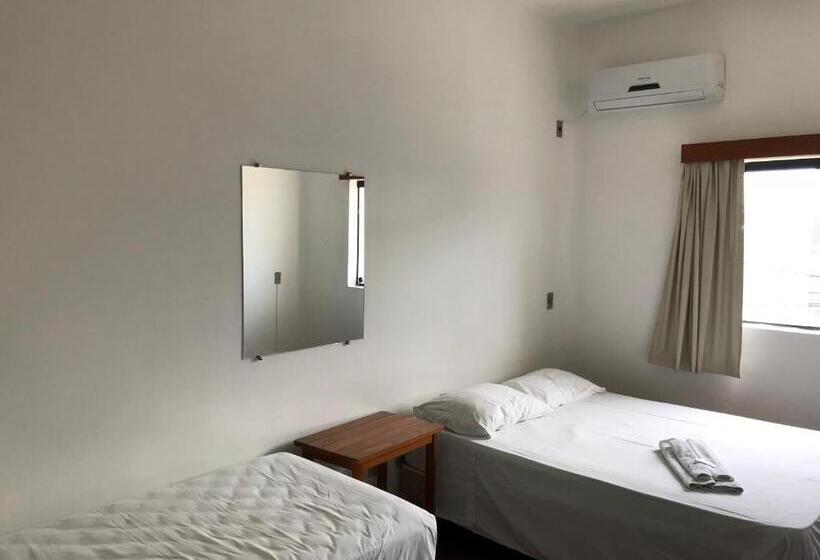 Central Plaza Hotel Tupa