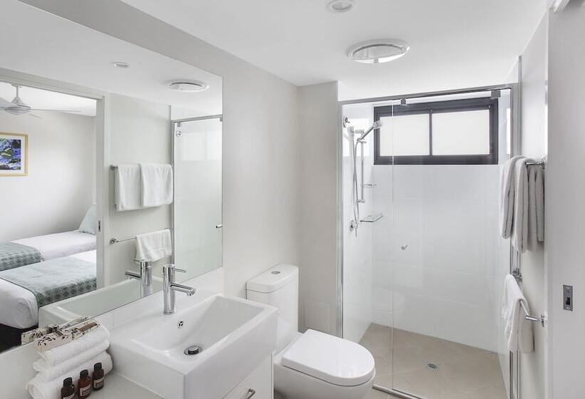 Direct Collective   Seabreeze Mooloolaba