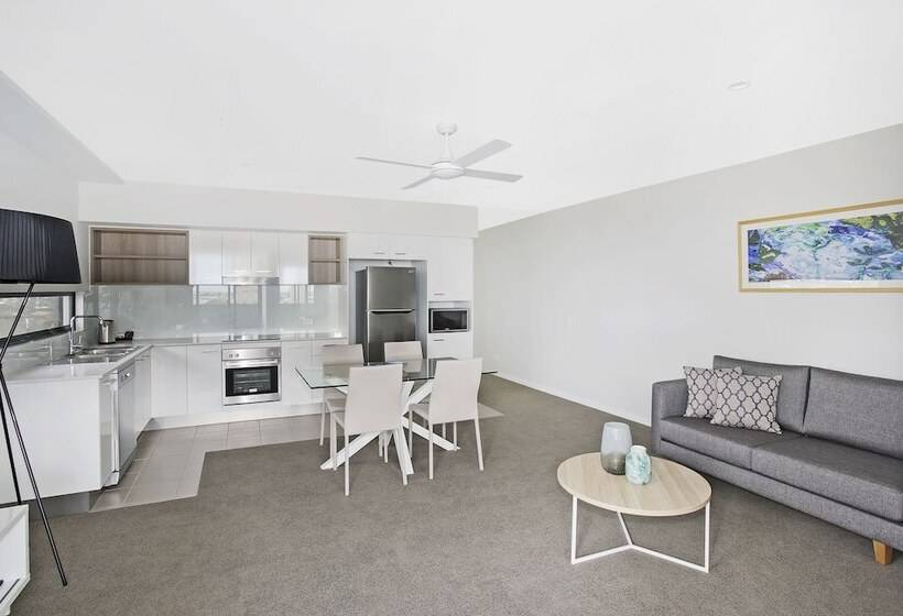 Direct Collective   Seabreeze Mooloolaba