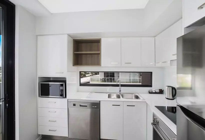 Direct Collective   Seabreeze Mooloolaba