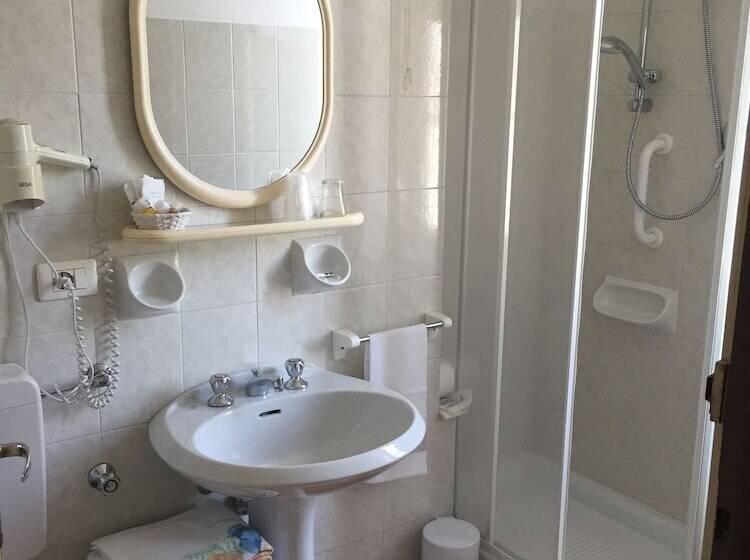 Отель Albergo Maggio