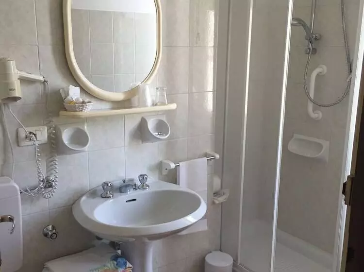 Hotelli Albergo Maggio