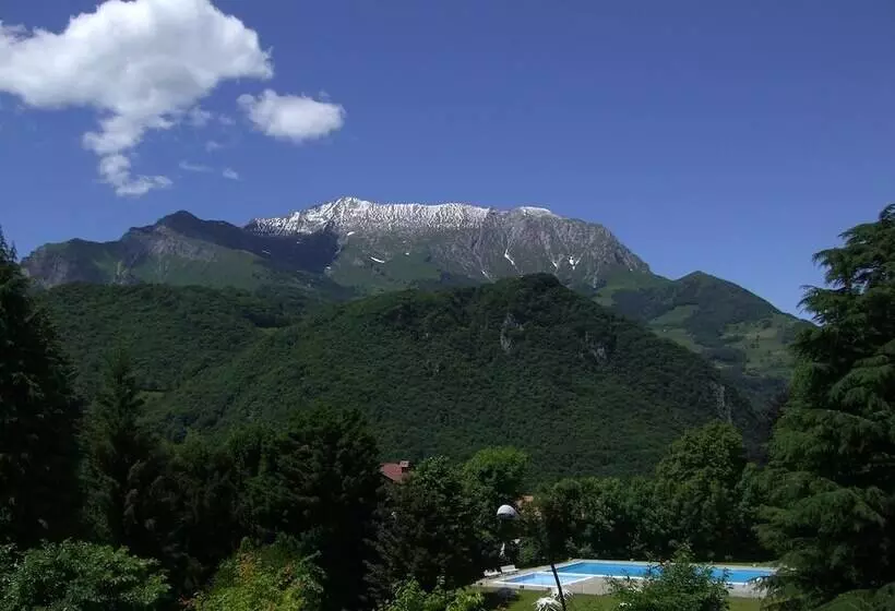 Hotelli Albergo Maggio