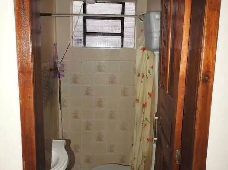 ホテル Aparados