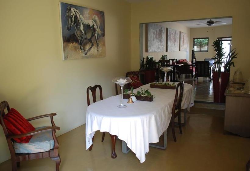 Отель Bo Heimia Guesthouse