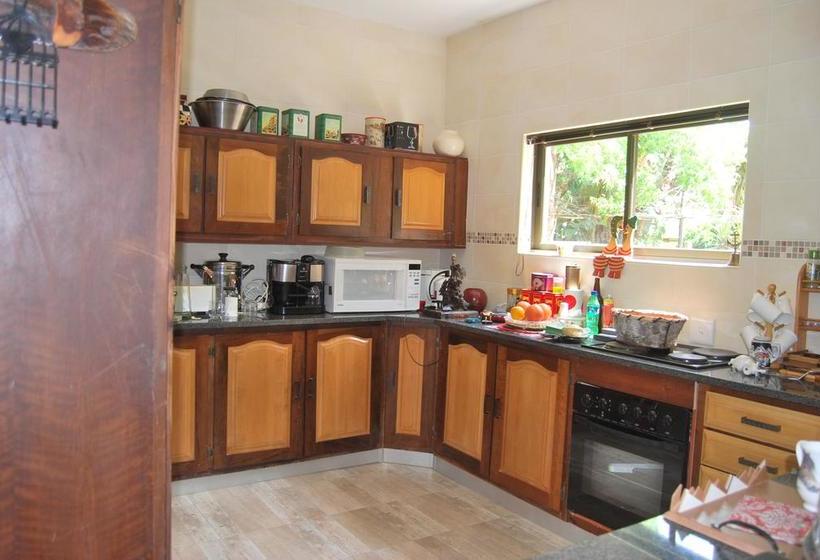 Отель Bo Heimia Guesthouse