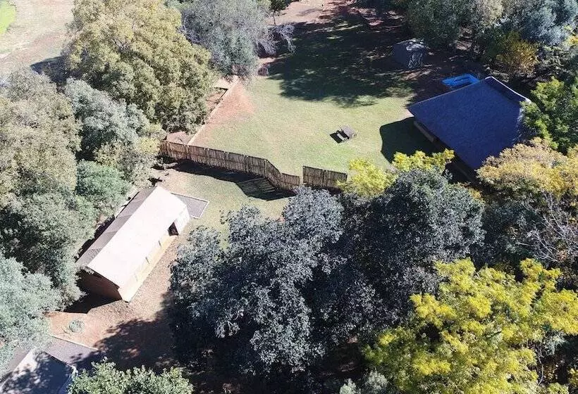 هتل Harties Is Africa