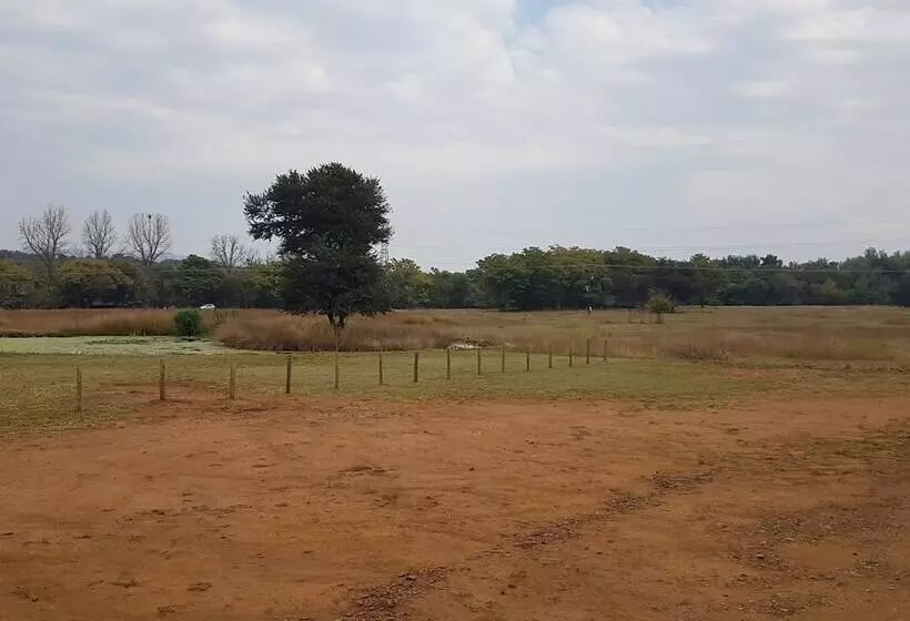 هتل Harties Is Africa