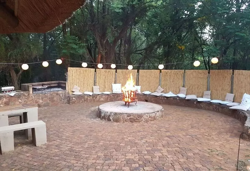 هتل Harties Is Africa