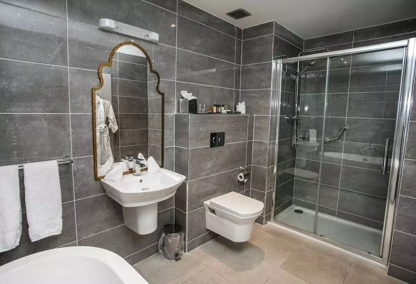 Hotel Longcourt House