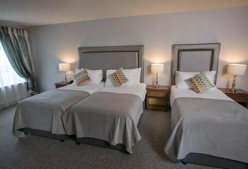 Hotel Longcourt House