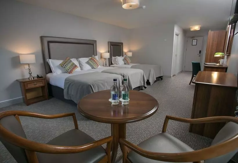 Hotel Longcourt House